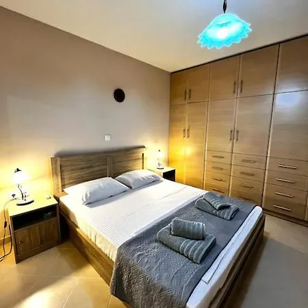 The Fortress, Beautiful Private House For 6 펜션 스키아토스 타운