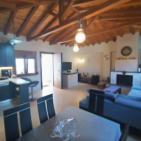 Dom wakacyjny The Fortress, Beautiful Private House For 6 *