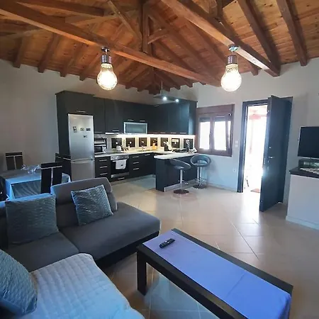 The Fortress, Beautiful Private House For 6