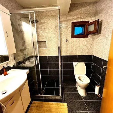 The Fortress, Beautiful Private House For 6